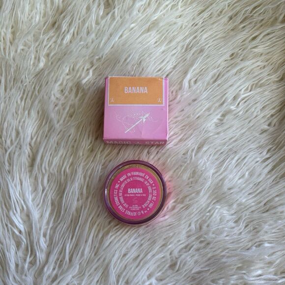 Jeffree Star Magic Star Setting Powder Banana - Picture 2 of 4